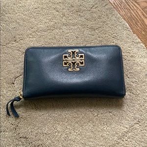 Tory Burch wallet